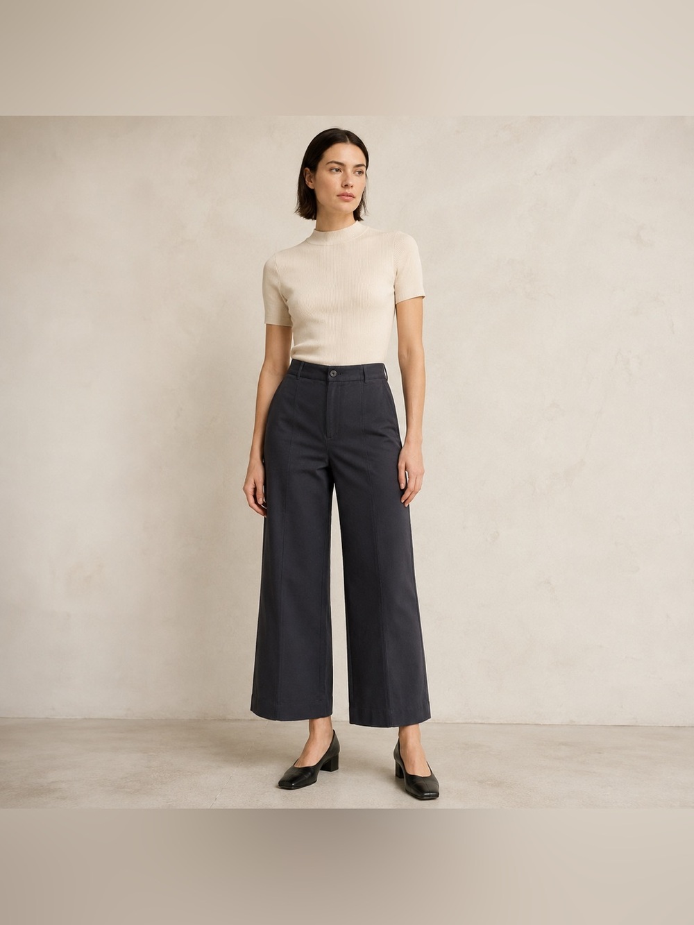 Ann Taylor Size 6 Charcoal Gray Wide Leg Cropped High Rise Pants